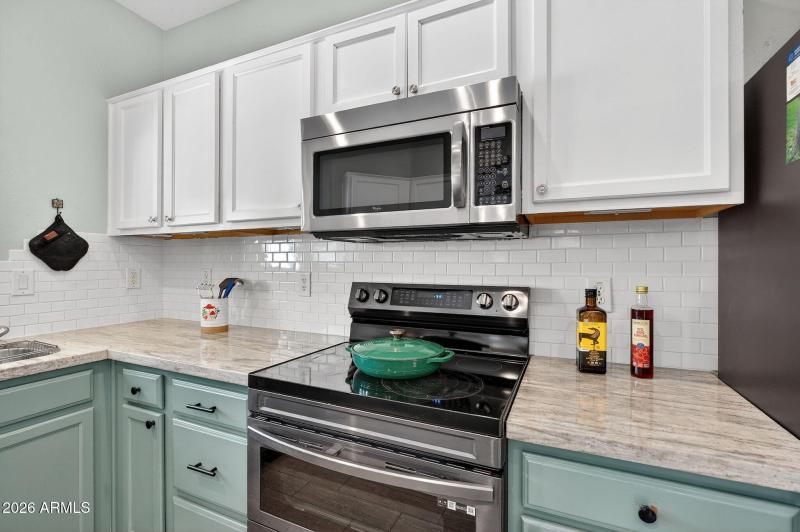 14-web-or-mls-021S Banning St