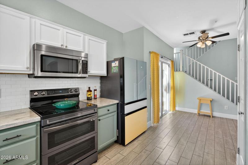 16-web-or-mls-019S Banning St