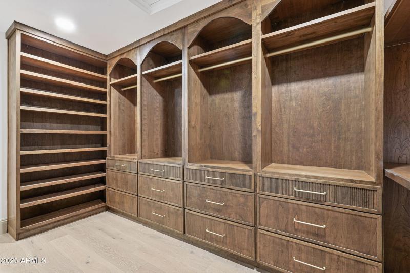 Walk-in Closet