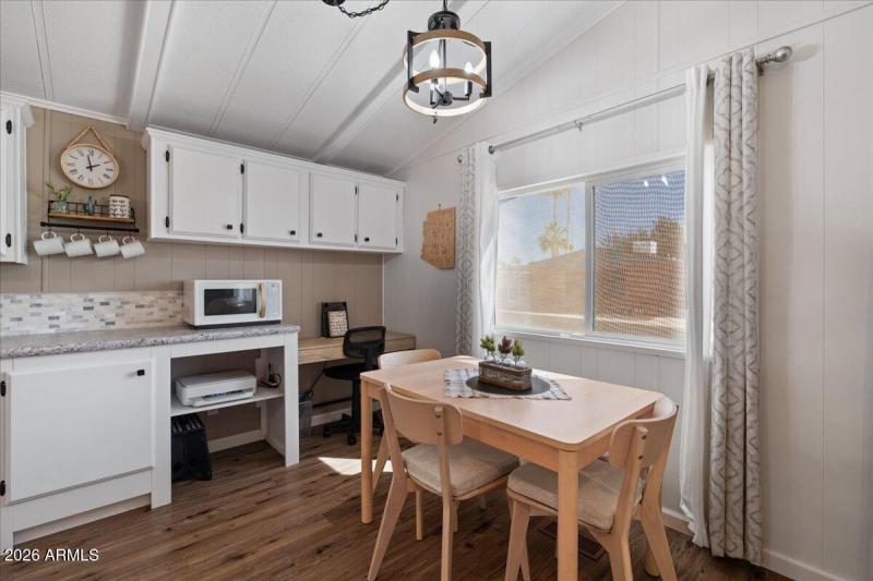 Dinning and coffee bar