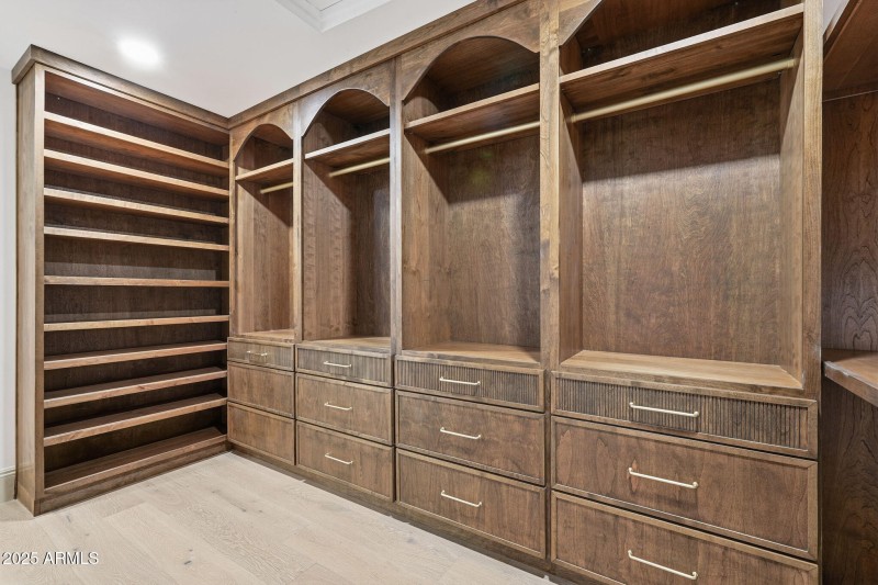 Walk-in Closet