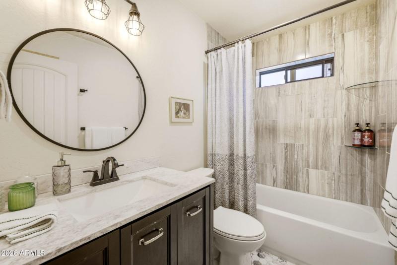 Guest bath with custom tile tub