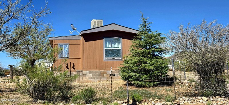 1324 North Saddleback Circle