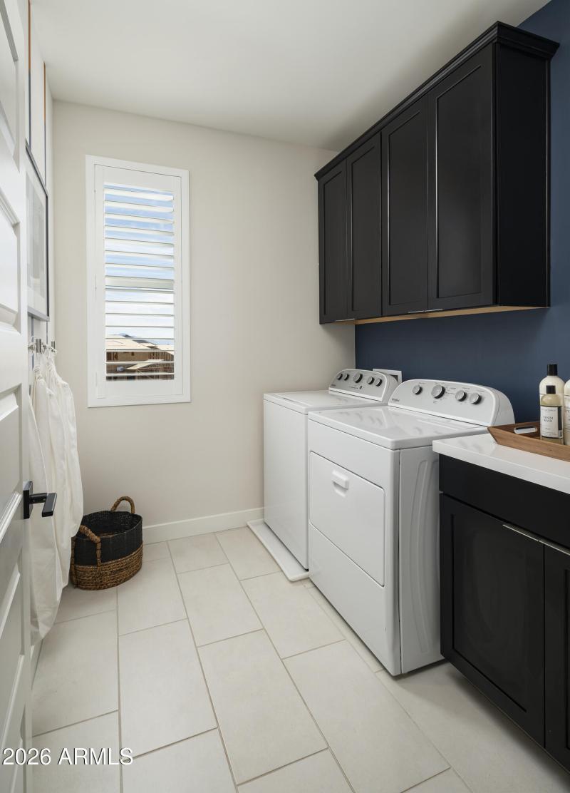 Beacon_in_Estrella_Peletier_Laundry_1169