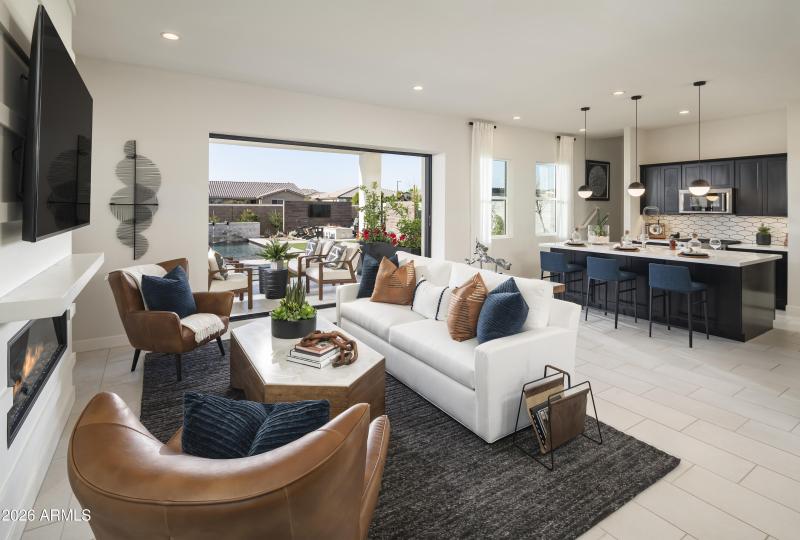 Beacon_in_Estrella_Peletier_Greatroom_13