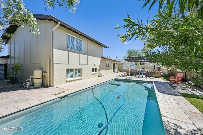 51-web-or-mls-E Loyola Dr-S1903-051