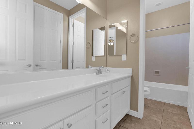 Upstairs Jack-Jill Bathroom