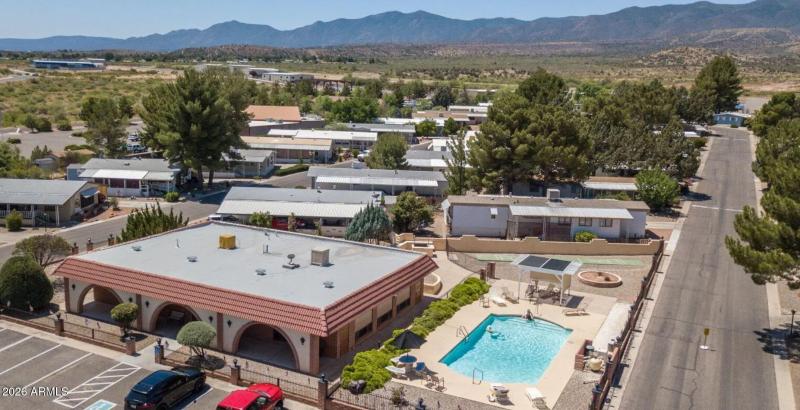 El Rio Clubhouse and Pool