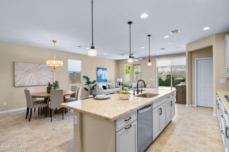 2327 E Harwell Rd-11