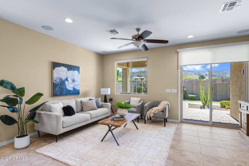 2327 E Harwell Rd-14