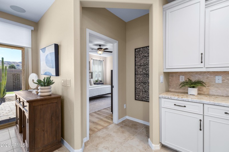 2327 E Harwell Rd-22