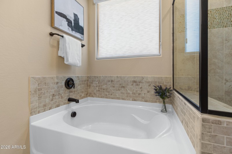 2327 E Harwell Rd-28