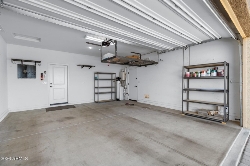 2327 E Harwell Rd-32