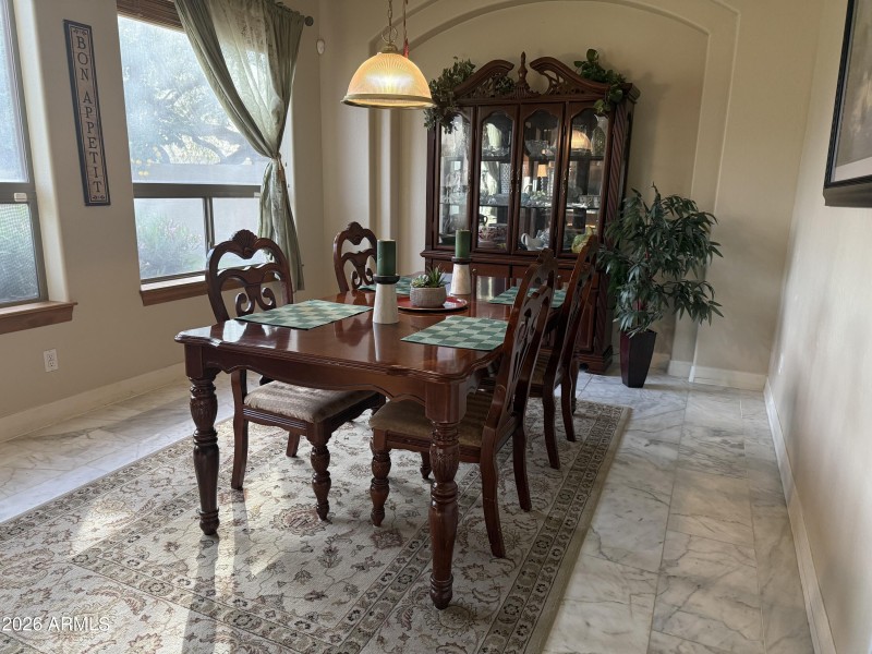 Dining Room - Image 4