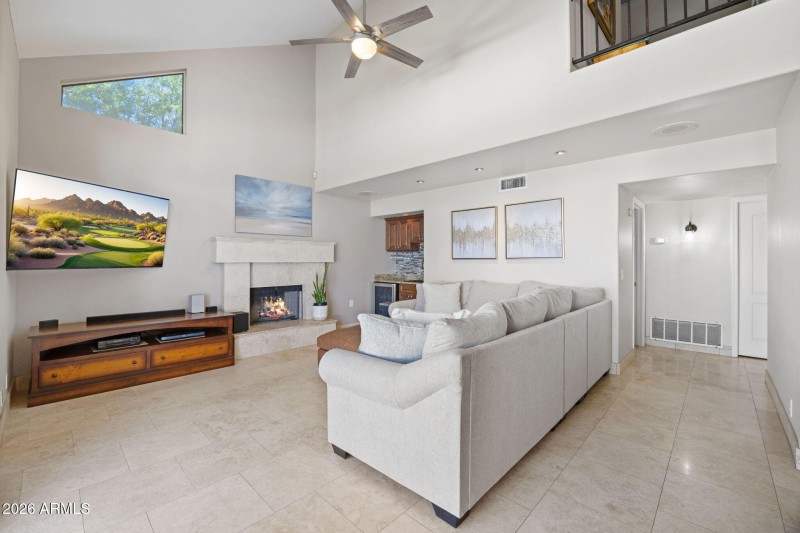 19-web-or-mls-2644-e-nora-st