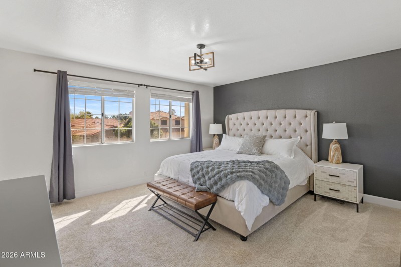 25-web-or-mls-2644-e-nora-st