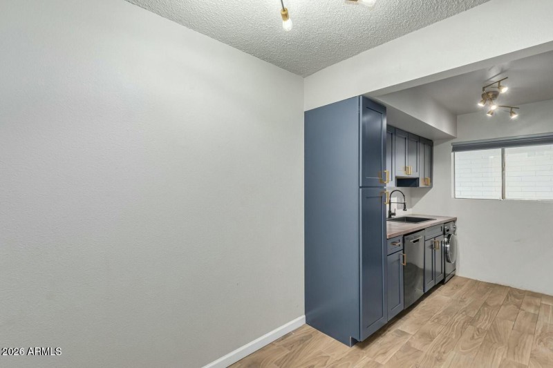 20241226162627243771000000-o