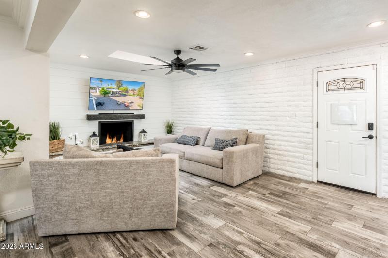 4138 W Villa Maria - MLS-21