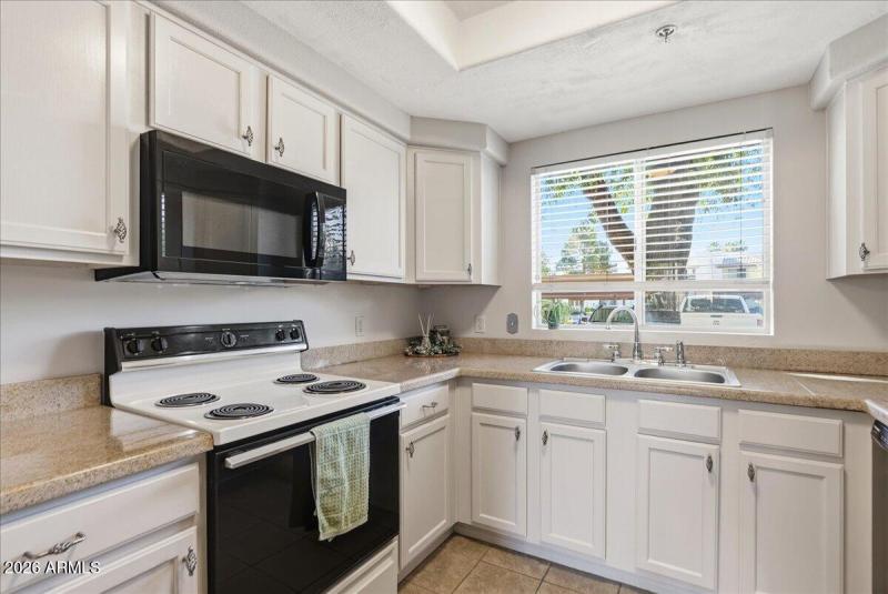 05-1825 W Ray Rd Unit 1106_RedHogMedia