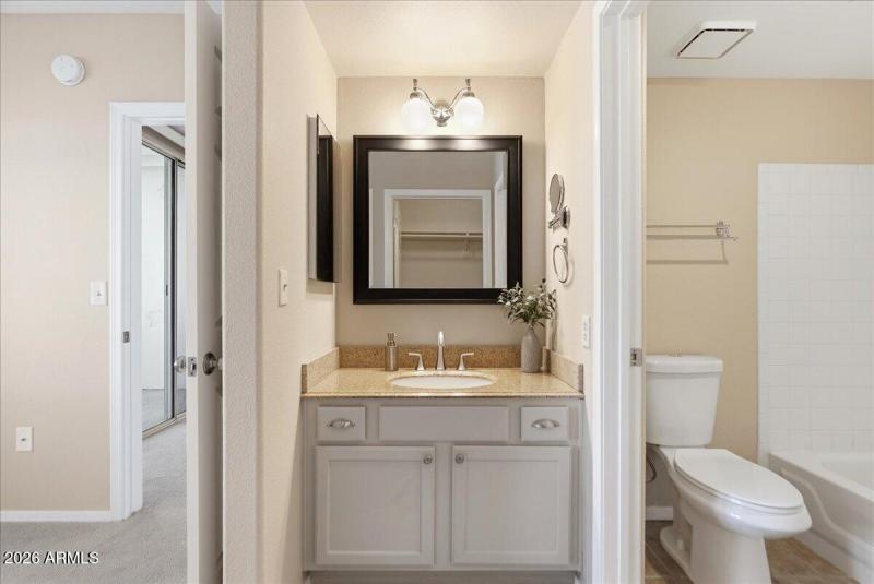 23-1825 W Ray Rd Unit 1106_RedHogMedia