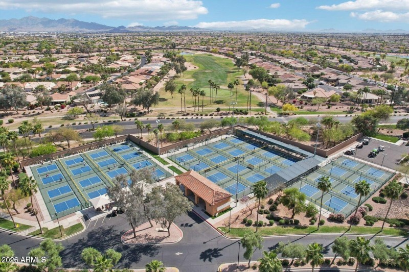 PebbleCreek_Lifestyle_Courts