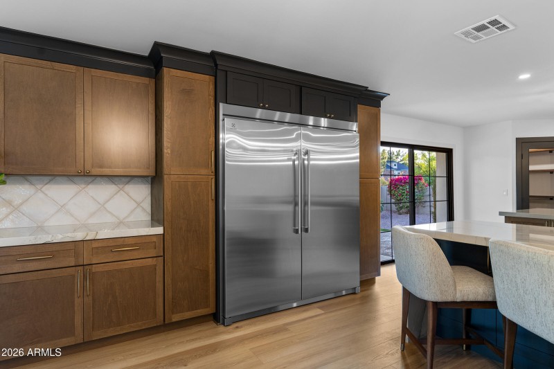 1821 E Lynwood St-15