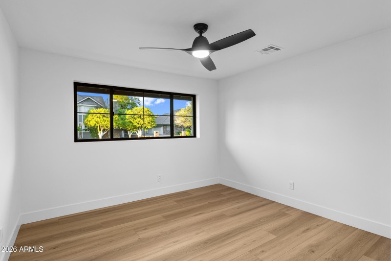 1821 E Lynwood St-29