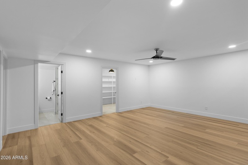 1821 E Lynwood St-43