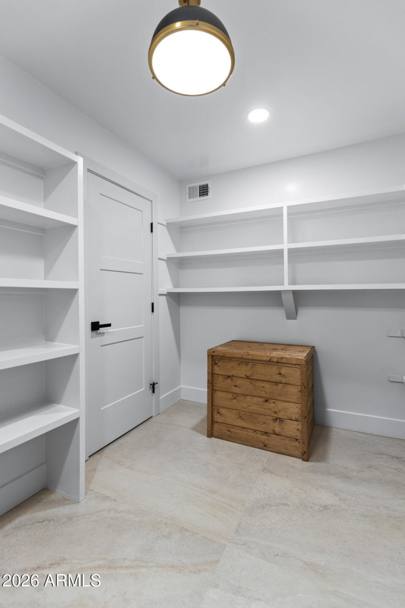 1821 E Lynwood St-44 95