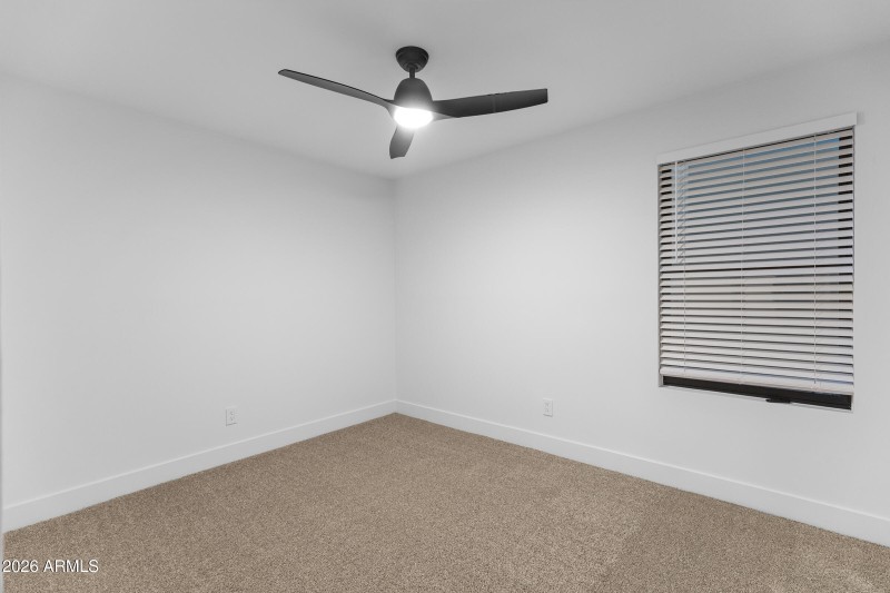 1821 E Lynwood St-47