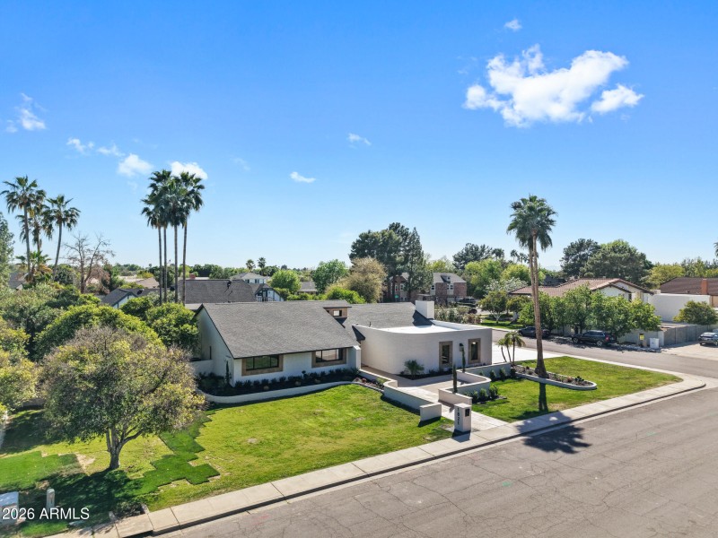 1821 E Lynwood St-69