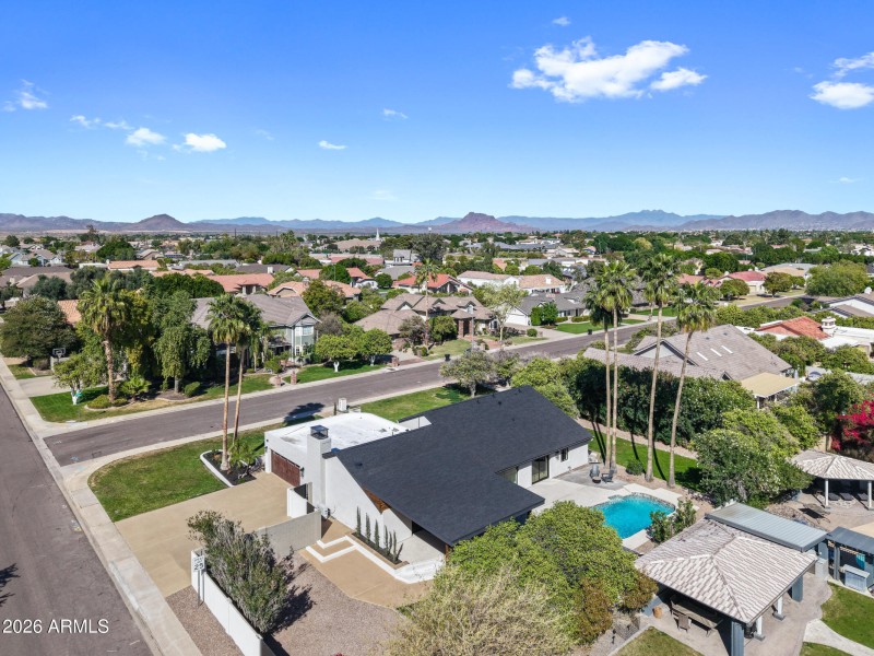 1821 E Lynwood St-76