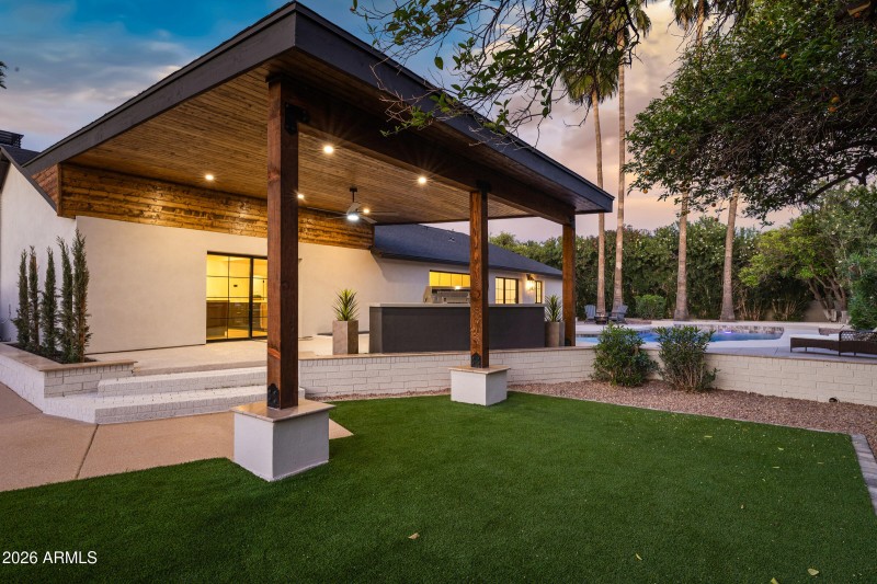 1821 E Lynwood St-86