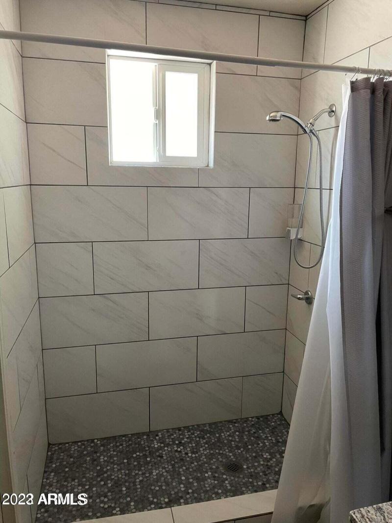 20220812180419168561000000-o