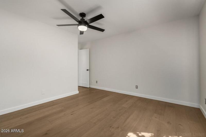 F63B7796-1AA1-44DC-A915-5E2EF35D5C21_1_1