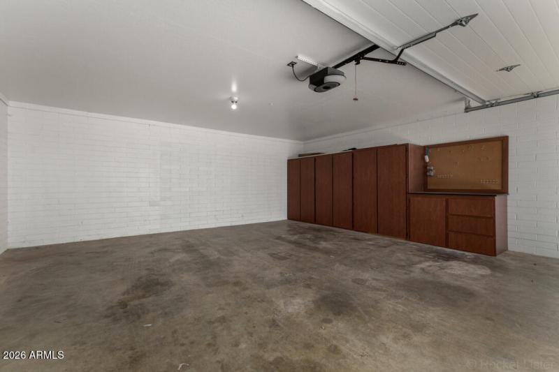 CB06333D-7C81-46BE-9EDC-32213E9D1691_1_1