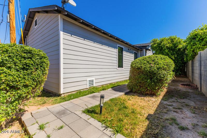 CEDA0843-1D8F-4418-AC3B-495E0F741878_1_1