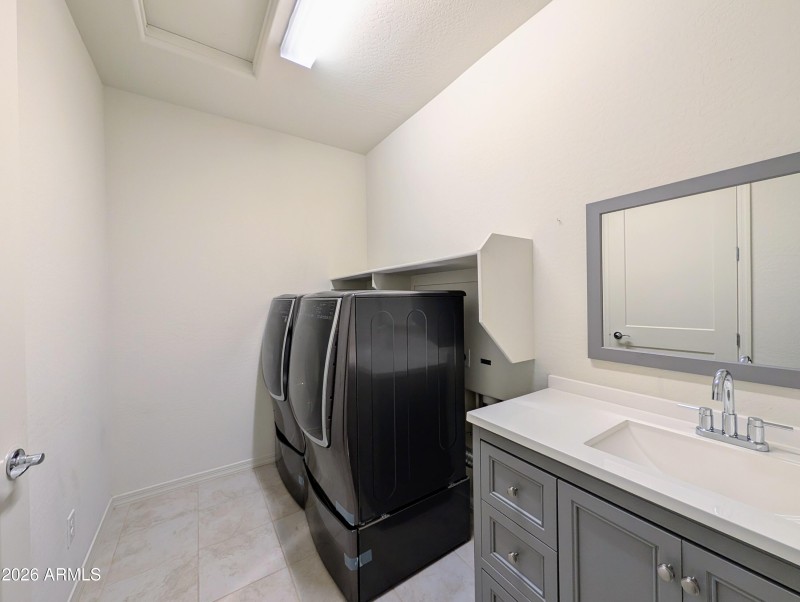 PXL_20260308_011044940