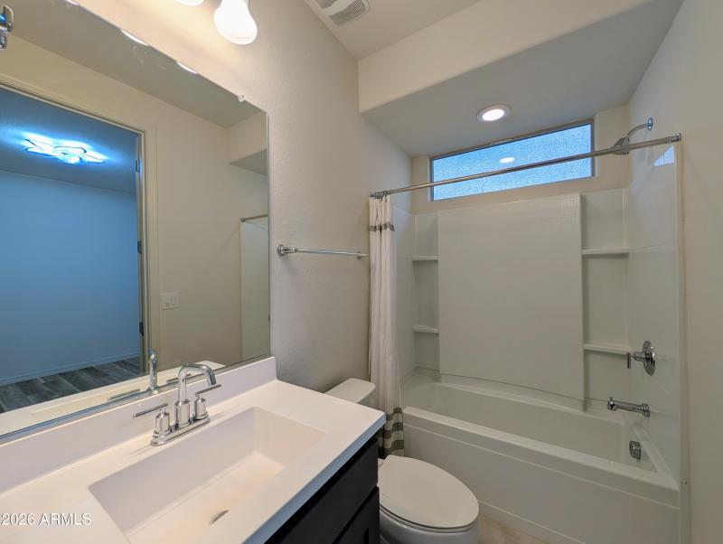 PXL_20260308_011210235