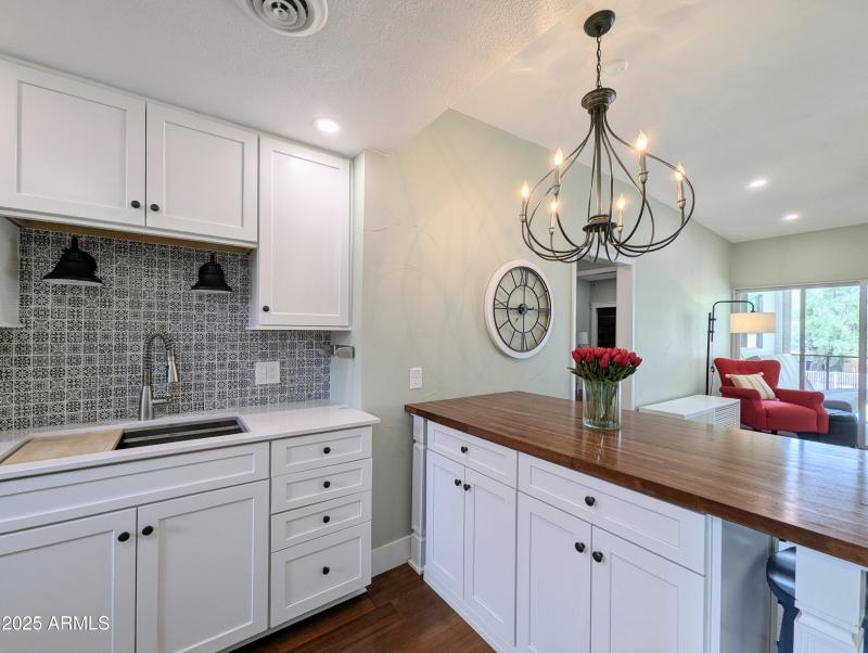 PXL_20250810_222044219