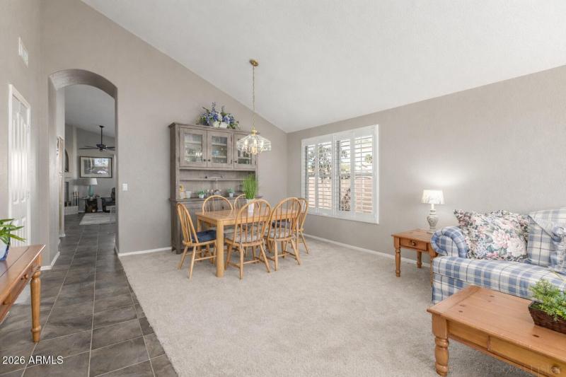 Cozy dining and living room space (1)