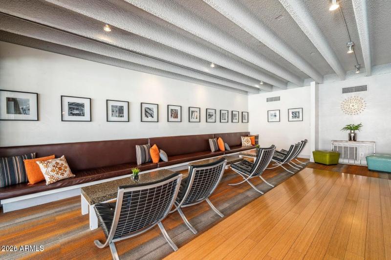 20210915204011930115000000-o