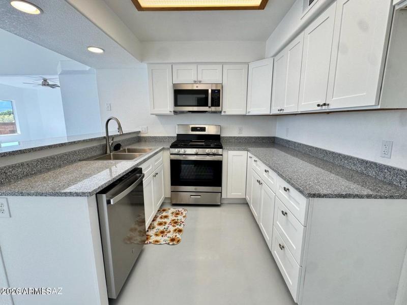 20260307175207320971000000-o