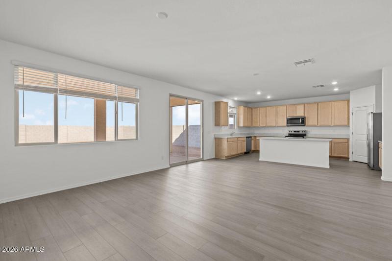 KBPHX_MIR_SkylineVillageEnclaves-Lot69_5