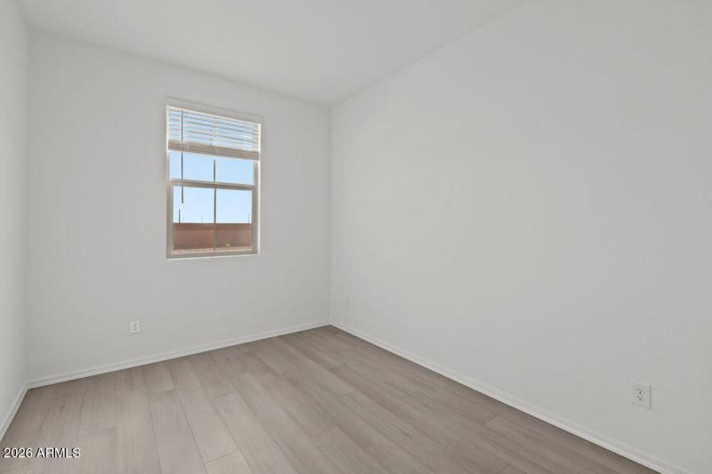 KBPHX_MIR_SkylineVillageEnclaves-Lot69_5