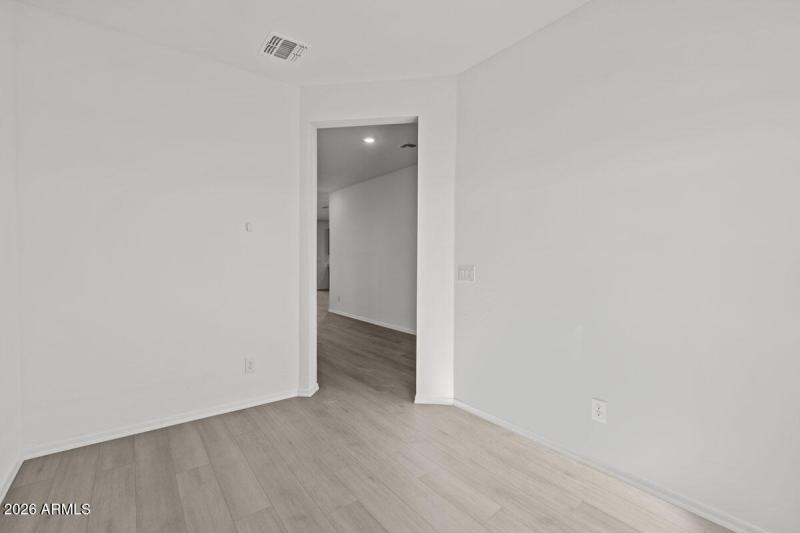 KBPHX_MIR_SkylineVillageEnclaves-Lot69_5