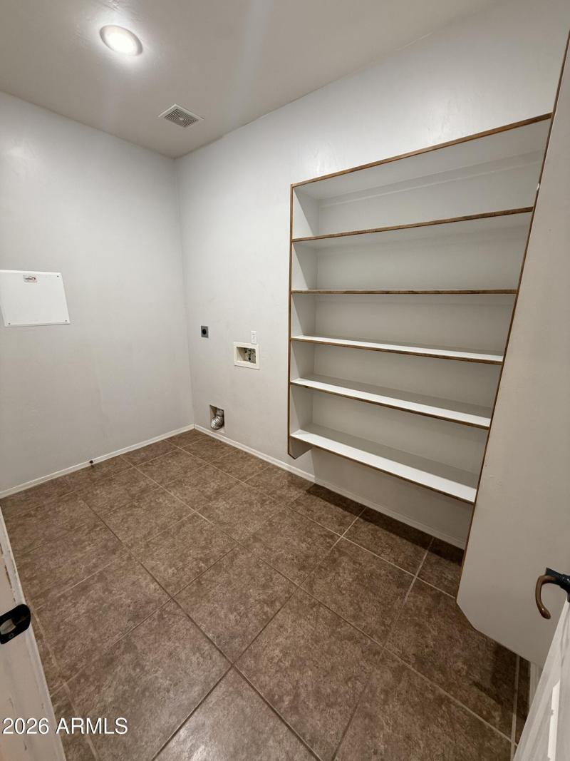 CF3BFF12-0CA9-4570-B954-84FADFF4440A