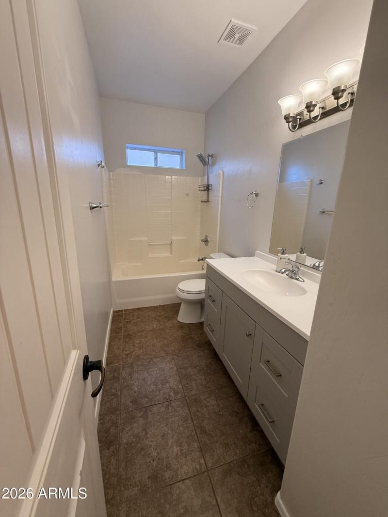 3ED3B786-894D-44C7-90E8-96258A1D1AED