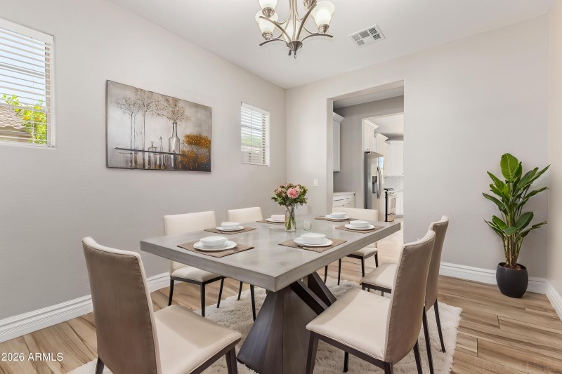 07-Zion - Dining Room - Modern - 1