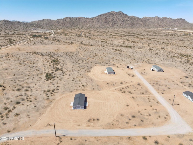 13-web-or-mls-18230-n-meadow-ln-rd